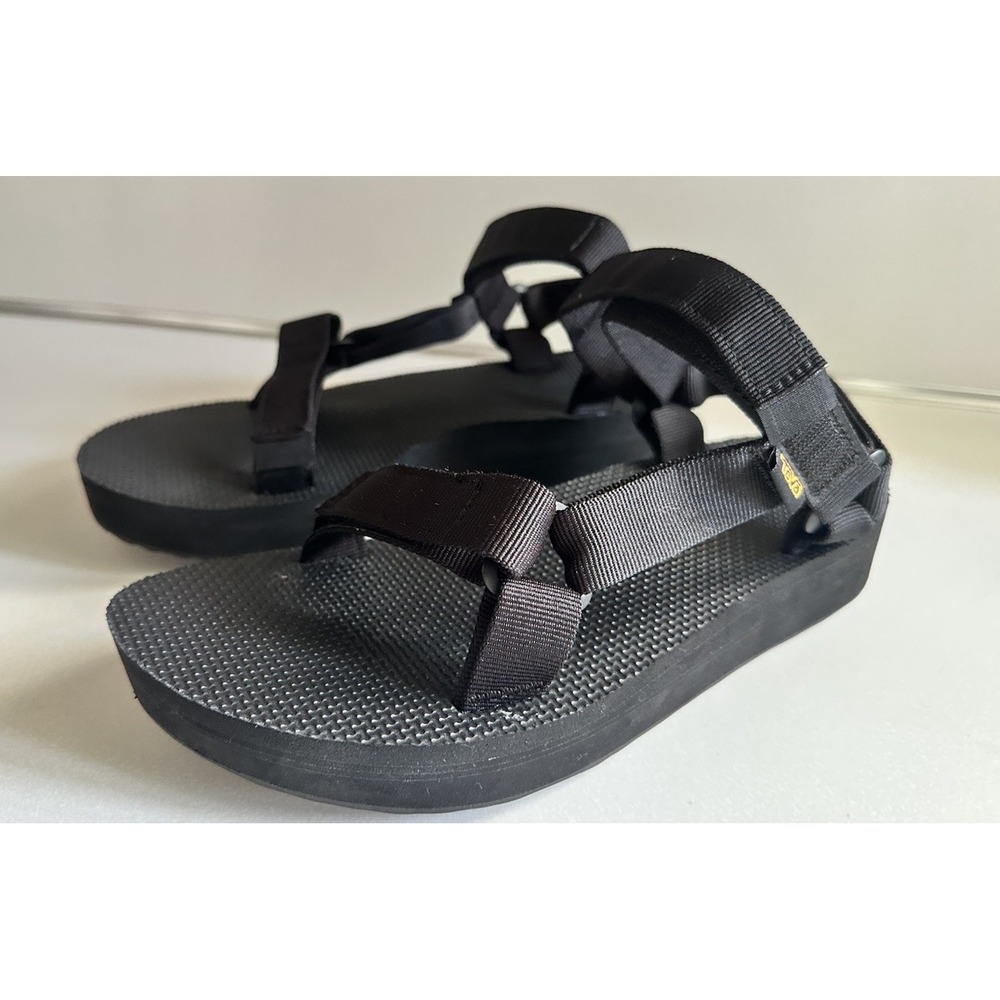Teva Midform Universal Black Strappy Sandals Women`s Size 8 1090969 Comfort